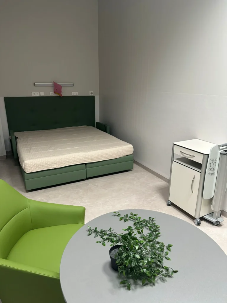 LMC Lux Room 1